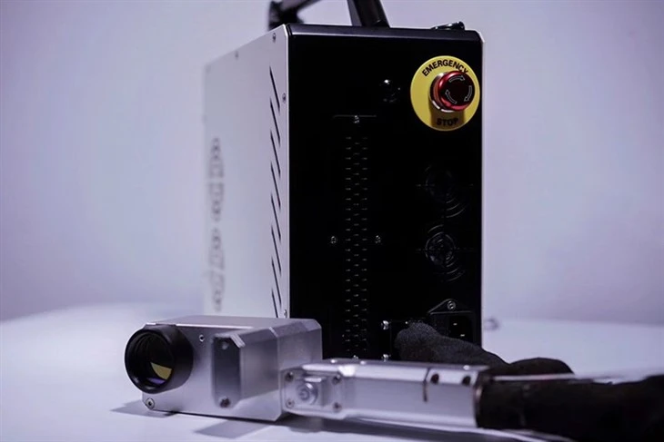 Introduction To The 100W Backpack Laser Cleaning Machine